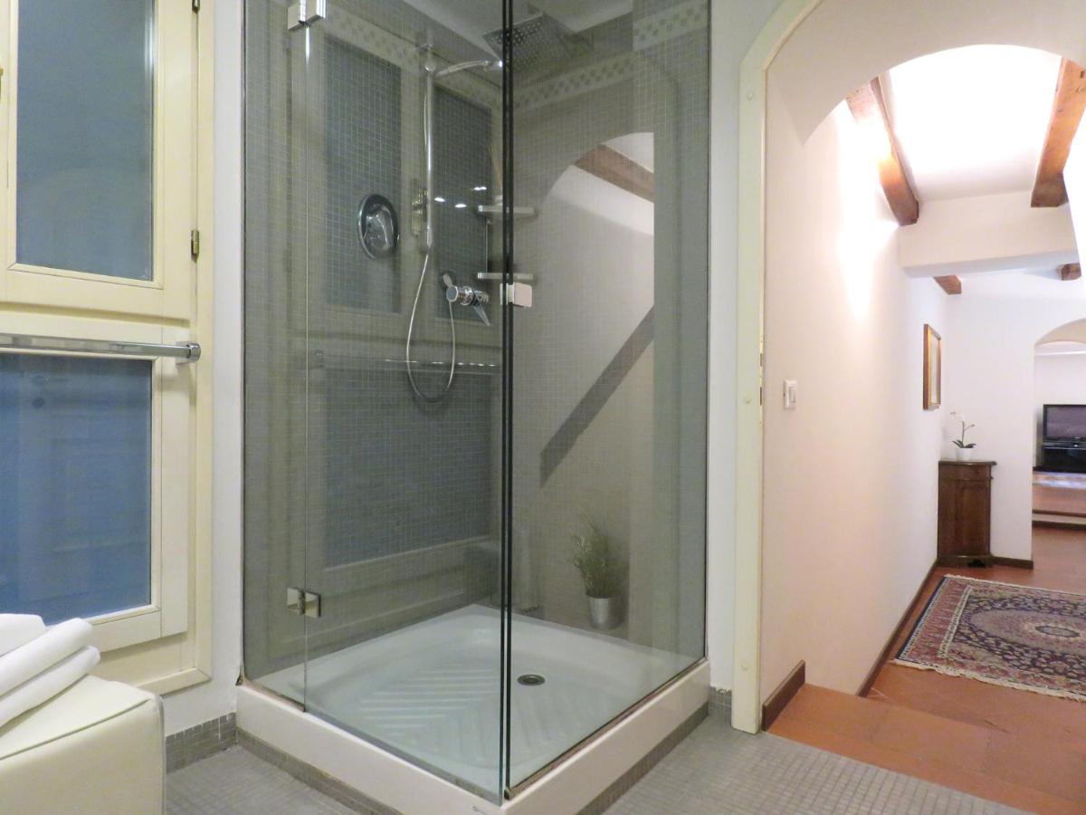 Cesare Battisti Apartment ボローニャ エクステリア 写真