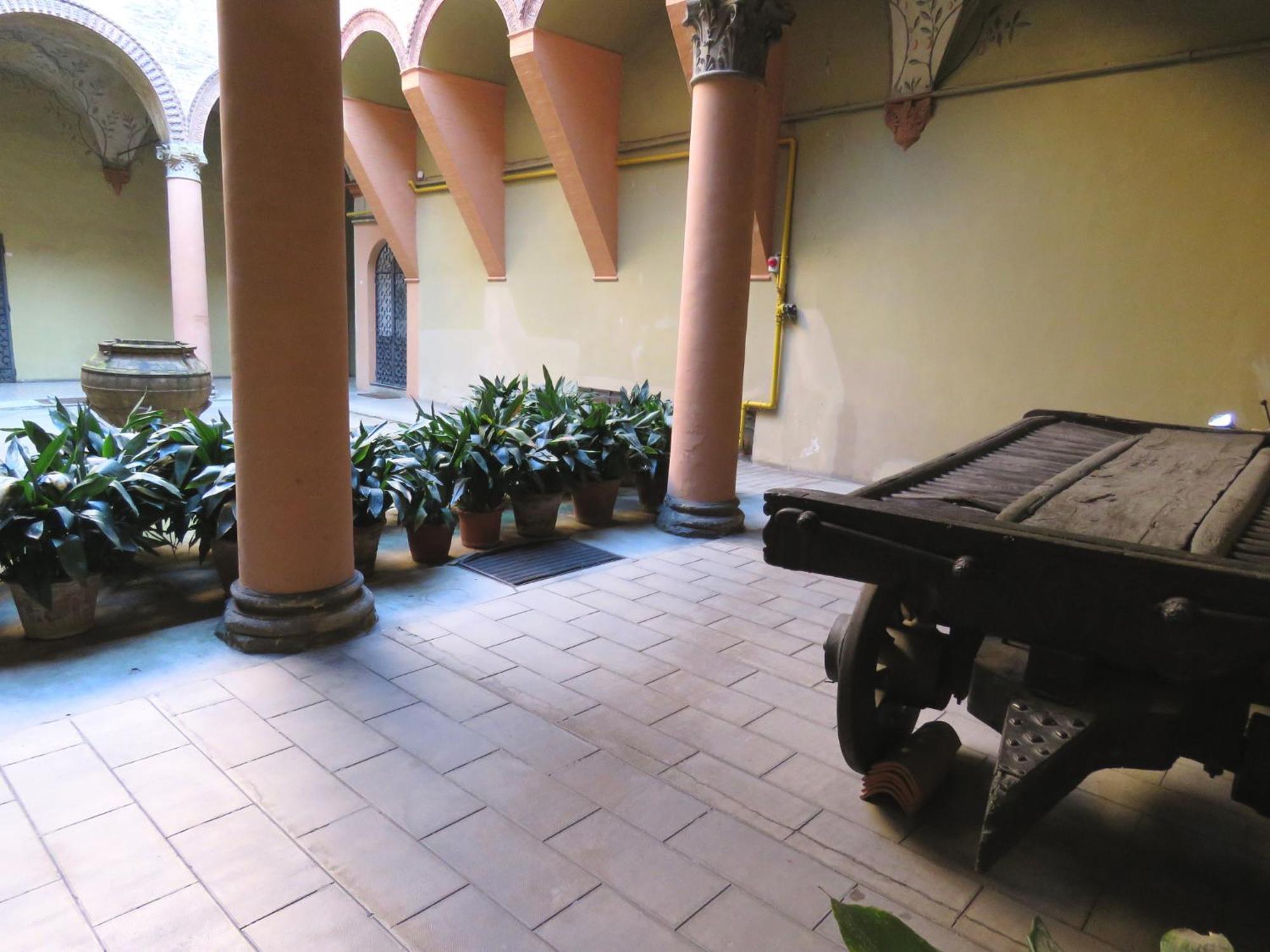 Cesare Battisti Apartment ボローニャ エクステリア 写真